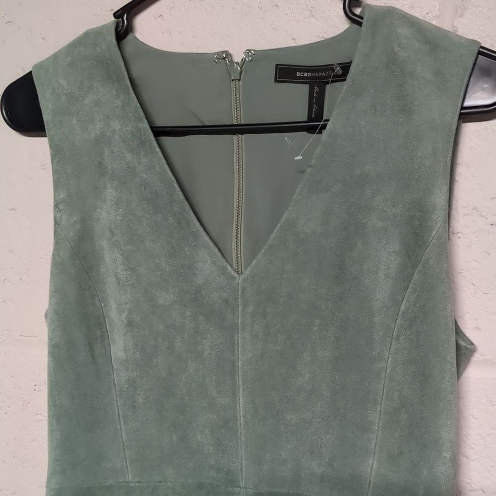 BCBG Max Azria Faux Suede Peplum V Neck Sleeveless Blouse Size XXS - Picture 2 of 5